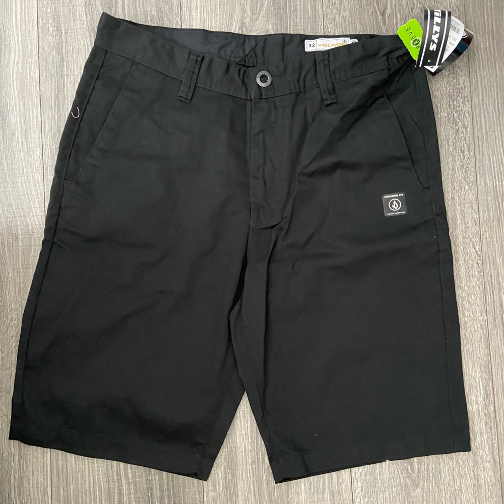 Brand: Tillys
Size: 32
Color:Black